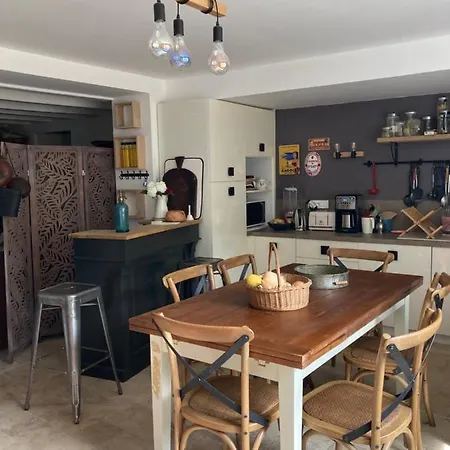 A Casa Di L'isai Traditionnelle De Charme.