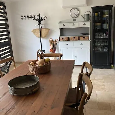 A Casa Di L'isai Traditionnelle De Charme. *